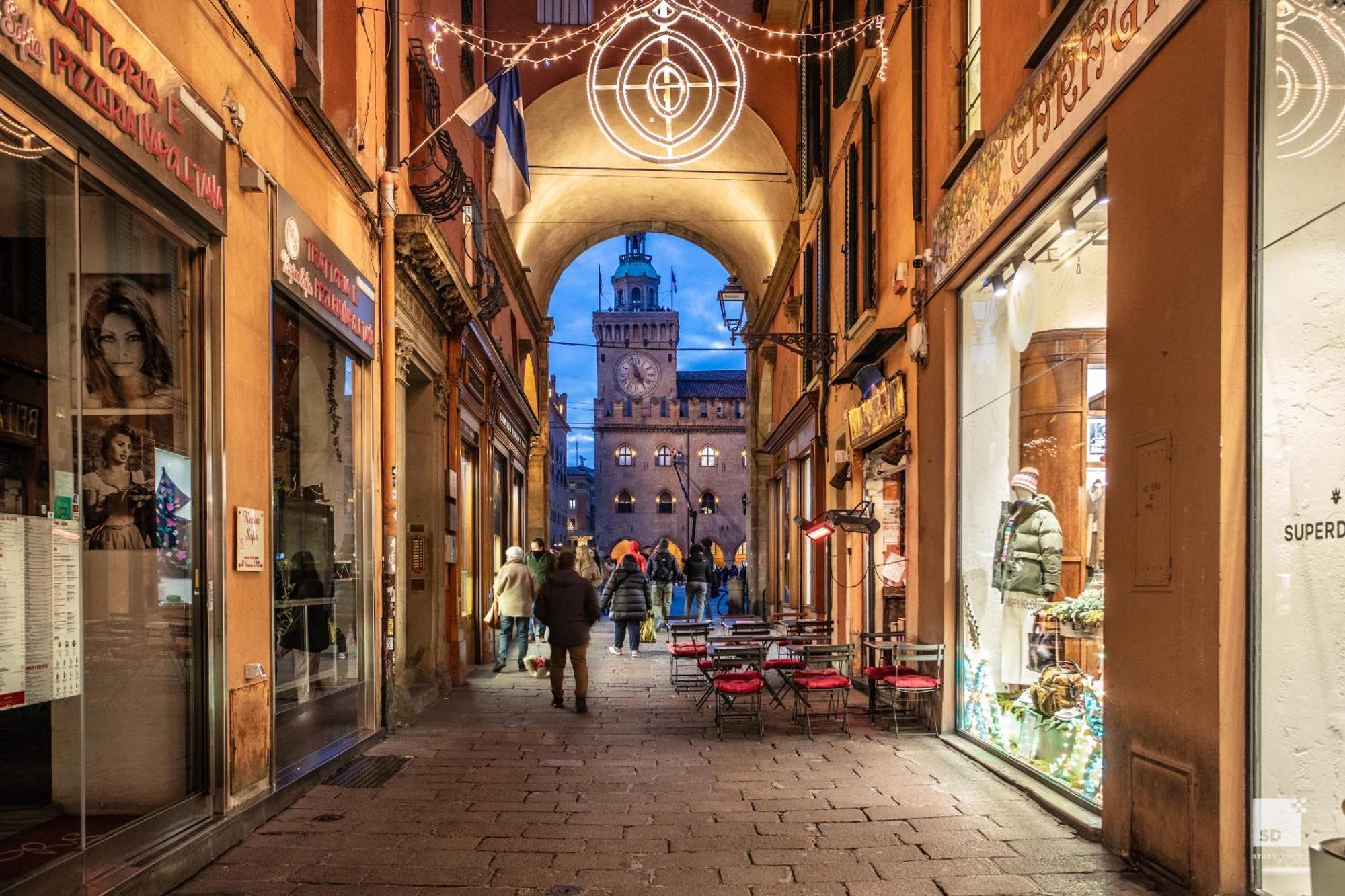 Urbanicooh Garisenda - Piazza Maggiore View Bologna Esterno foto